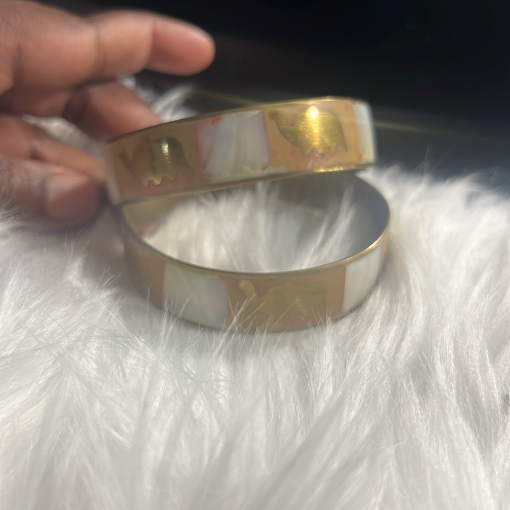 Vintage Mother of Pearl Elephant Bangle Bracelet Set Of 2 Size 2.5”